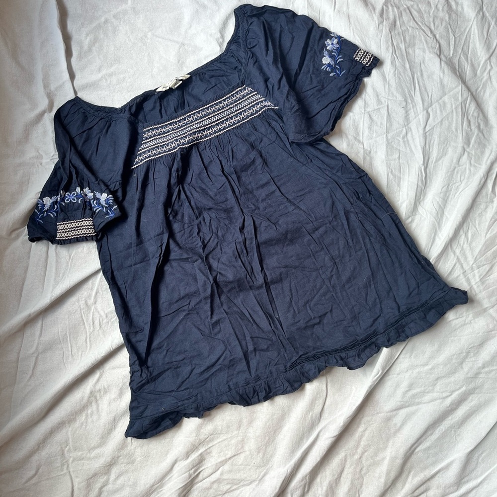 American Eagle Outfitters Blue Smocked Short Sleeve Blouse